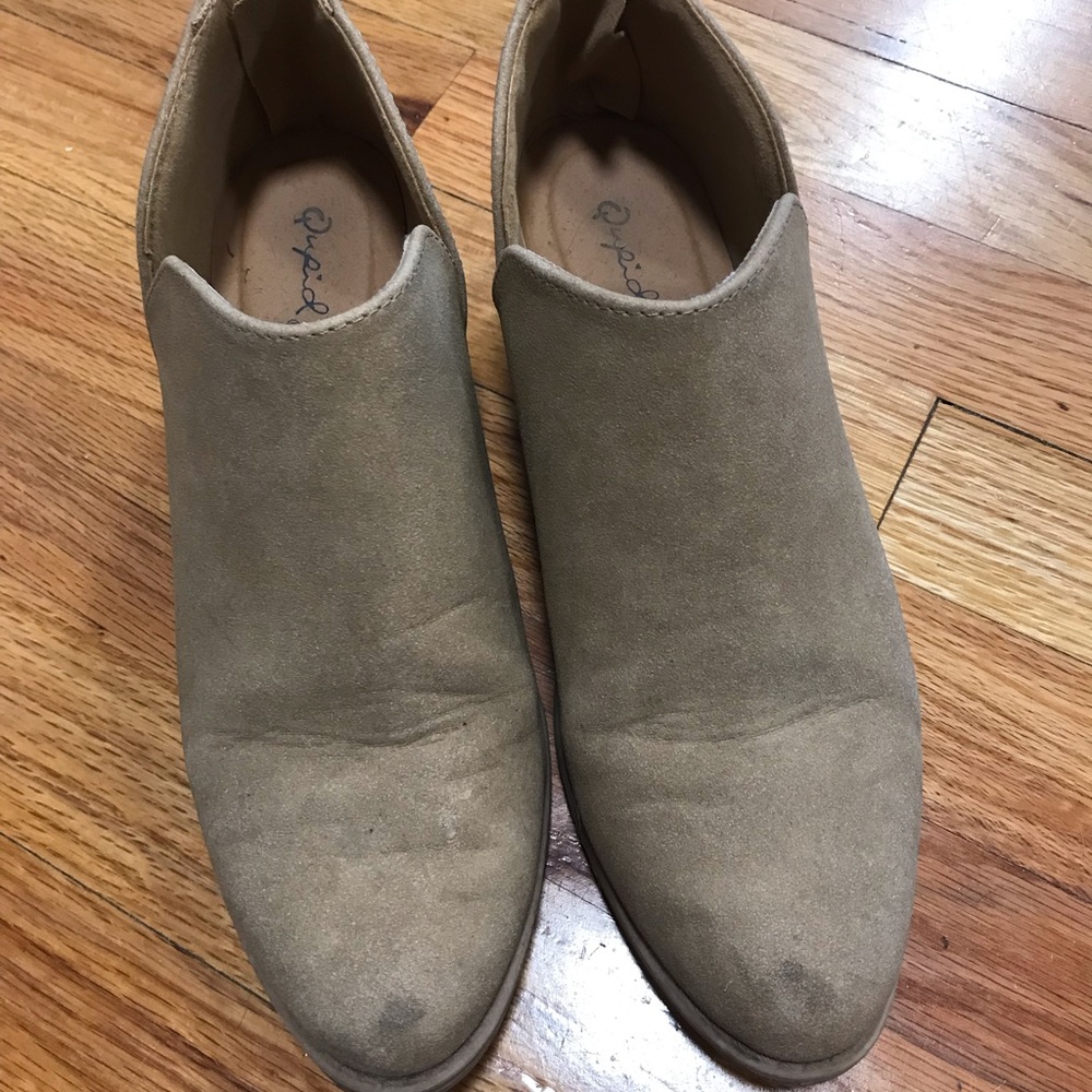 Ankle boots